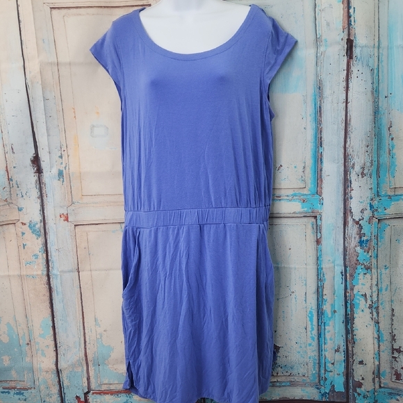 Athleta Short Sleeve Dress - Picture 2 of 10